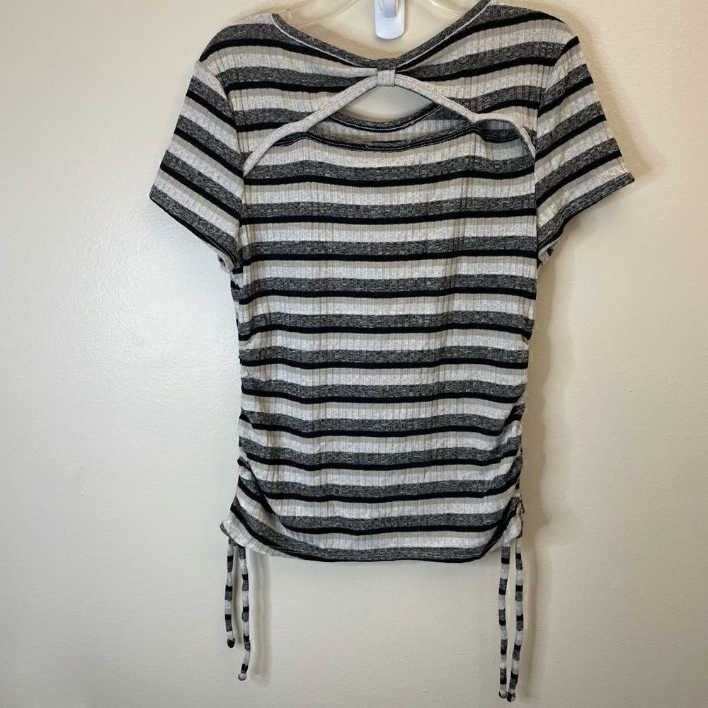 BCX| Large| Open back| Stretch| Soft| Striped - Picture 9 of 11